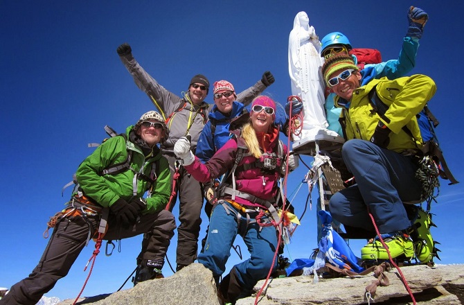 Icicle group on the summit of Gran Paradiso 4061m