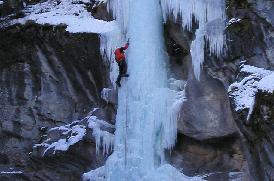 Ice climbing and Alpine gullies on the Winter 1:1 course
