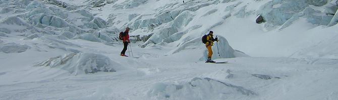 Starting the great ski down from the Domes du Miages in fantastic powder