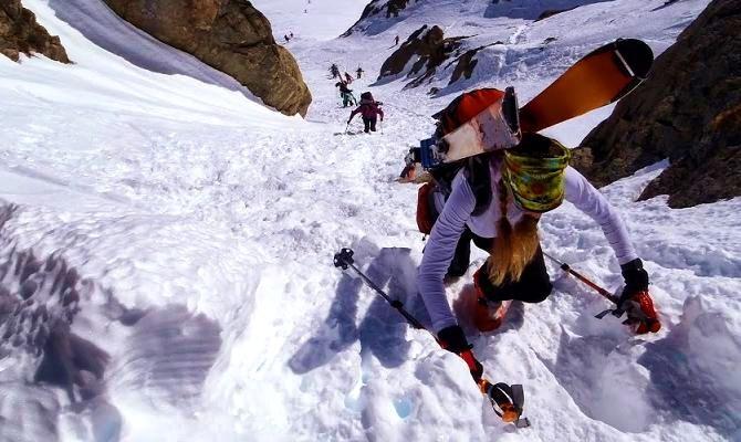 Starting the great ski down from the Domes du Miages in fantastic powder