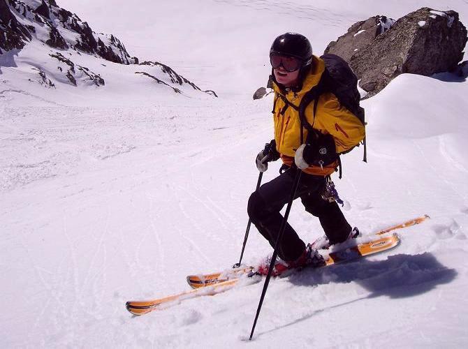 Steep off piste couloir skiing in Zermatt