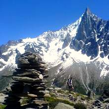 Icicle Tour Mont Blanc trek